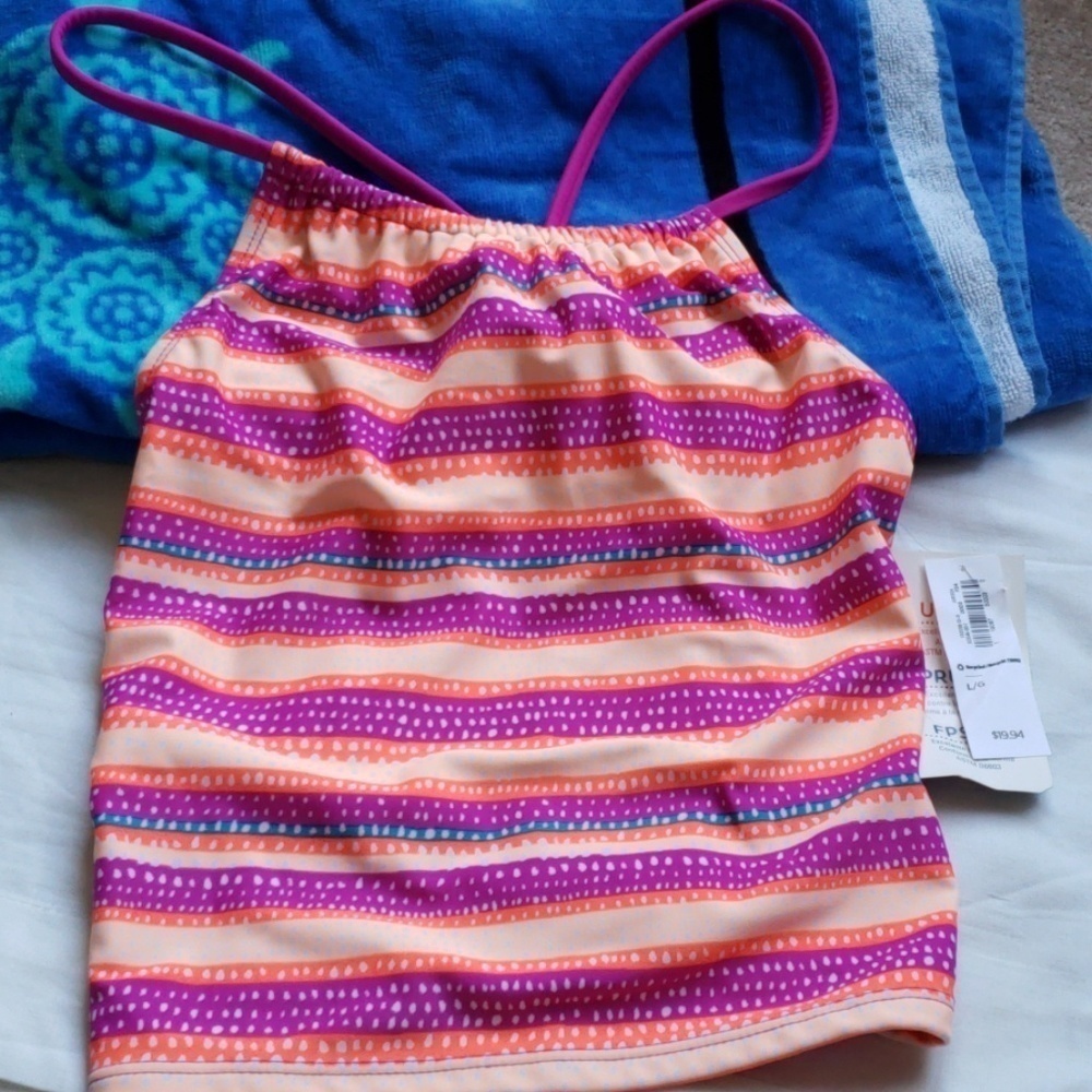 𝅺OLD Navy Girls Swimsuit Top NWT